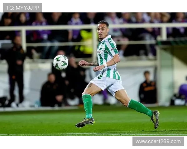 德赫亚曝安东尼训练1000次从未用右脚进球令人惊讶